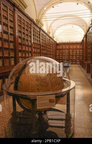 Bologne, Italie - 19 novembre 2022 : Archives du musée des sciences Museo di Palazzo Poggi Banque D'Images