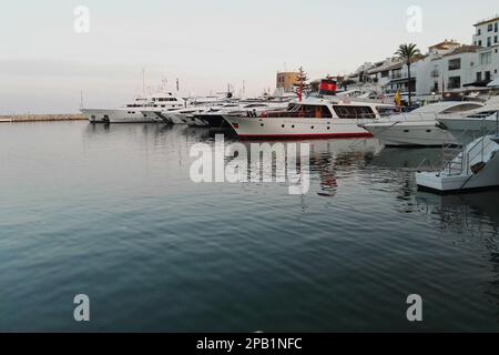 Puerto Banús, Marbella, Espagne. Banque D'Images