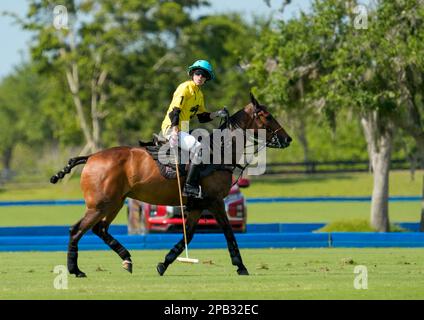 Port Mayaca, États-Unis. 12th mars 2023. 3 2023/10/23 Port Mayaca, Floride Sarah Siegel Magness DUNDAS VS EL CID FITNESS pendant les demi-finales de la coupe de but 18-24 des femmes américaines, qui se sont tenues au terrain de polo de Port Mayaca à Port Mayaca, Floride, vendredi, 10 mars 2023. Crédit : Jennifer Graylock/Alamy Live News Banque D'Images