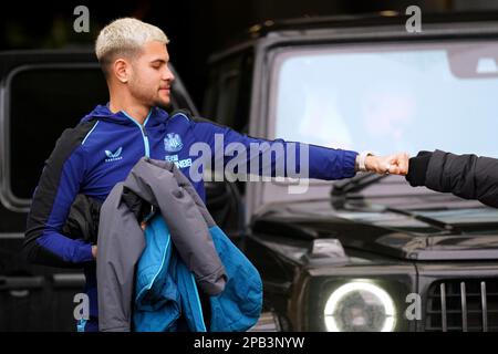 Bruno Guimaraes, de Newcastle United, arrive au stade en amont du match de la Premier League à St. Parc James, Newcastle. Date de la photo: Dimanche 12 mars 2023. Banque D'Images