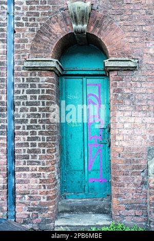 Porte d'entrée de l'entrepôt des quais de Liverpool Banque D'Images