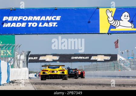 33 KEATING Ben (usa), VARRONE Nicolas (arg), CATSBURG Nicky (nld), Corvette Racing, Chevrolet Corvette C8.R, Action pendant le Prologue du Championnat du monde d'endurance 2023 de la FIA, de 11 mars à 12, 2023 sur le circuit international de Sebring à Sebring, Floride, Etats-Unis - photo Frédéric le Floc'h / DPPI Banque D'Images