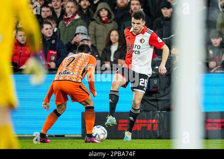 Rotterdam - Daryl van MIEGHEM du FC Volendam, Oussama Idrissi de Feyenoord pendant le match entre Feyenoord et le FC Volendam au Stadion Feijenoord de Kuip le 12 mars 2023 à Rotterdam, pays-Bas. (Box to Box Pictures/Yannick Verhoeven) Banque D'Images