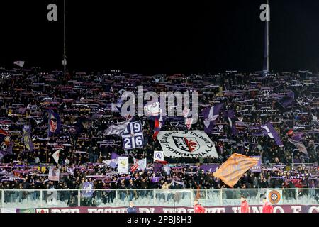ACF Fiorentina / Sivaspor: - UEFA Europa Conference League
FLORENCE, ITALIE – 9 mars ; supporters de l'ACF Fiorentina avant la Conférence européenne de l'UEFA , entre l'ACF Fiorentina et Sivaspor au Stadio Artemio Franchi on 9 mars 2023 à Florence, Italie. (Photo. Livemedia/Andrea Martini) Banque D'Images