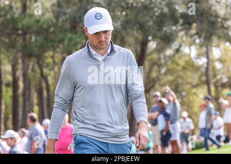 Ponte Vedra, Floride, États-Unis. 10th mars 2023. Jordan Spieth approche le 16th trous lors du deuxième tour du championnat DES JOUEURS à TPC Sawgrass à Ponte Vedra, FL. Gray Siegel/CSM/Alamy Live News Banque D'Images