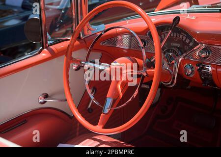 VOLANT 1950 CHEVROLET BEL AIR CABRIOLET (©GENERAL MOTORS CORP 1950) AUTOMOBILE Banque D'Images