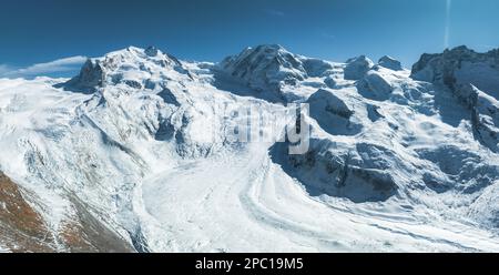 Le glacier Gorner Gornergletscher en Suisse, deuxième plus grand glacier des Alpes. Banque D'Images