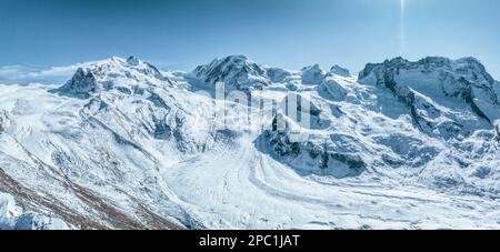 Le glacier Gorner Gornergletscher en Suisse, deuxième plus grand glacier des Alpes. Banque D'Images