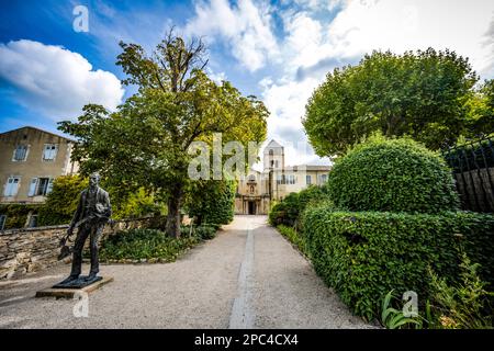 Vincent van Gogh statue, Saint Paul de Mausole, San Remy, Provence, France. Banque D'Images