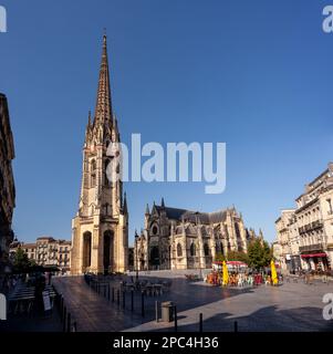 Bordeaux, France, 18 juillet 2022 : vue sur la basilique Saint-Laurent Michael à Bordeaux Banque D'Images