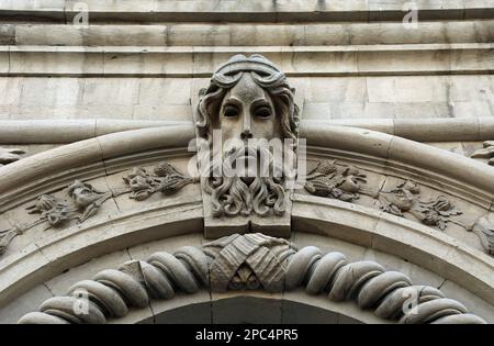 Mascaron sur la façade du Palais Ismaïyya à bakou Banque D'Images