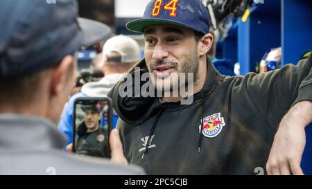 Munich, Allemagne. 13th mars 2023. DEL, tour de presse avec les entraîneurs et les joueurs de EHC Red Bull Munich, formation: Trevor Parkes dans la salle des casiers. Crédit: Ulrich Gamel/Bildagentur kolbert/dpa/Alay Live News Banque D'Images