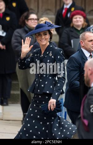 Londres, Royaume-Uni. 13 mars 2023. La princesse de Galles arrive au Commonwealth Service à l'abbaye de Westminster qui a lieu depuis 1972 et célèbre les peuples et les cultures des 54 nations du Commonwealth. C'est le premier service auquel assiste le roi Charles, après le décès de la reine Elizabeth II Credit: Stephen Chung / Alamy Live News Banque D'Images