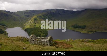 Vue sur le réservoir vers Fell, Haweswater, High Street, Mardale Valley, Lake District, Cumbria, Angleterre, Royaume-Uni Banque D'Images