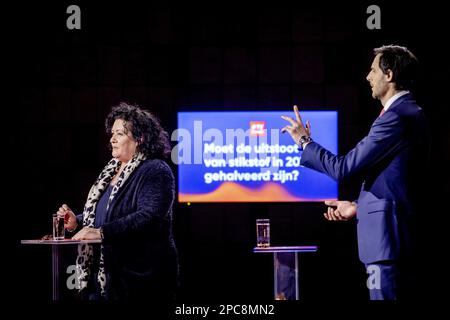 ROTTERDAM - Caroline van der Plas (BBB) en discussion avec Wopke Hoekstra (CDA) lors du débat électoral d'EenVandaag pour les élections du Conseil provincial, de l'Université Erasmus à Rotterdam. ANP SEM VAN DER WAL pays-bas sortie - belgique sortie Banque D'Images