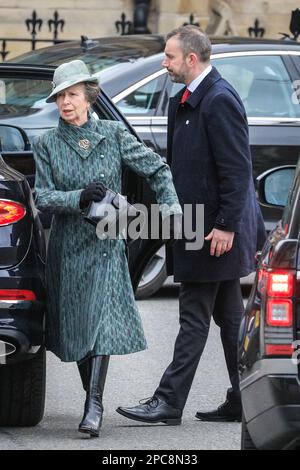 Londres, Royaume-Uni. 13th mars 2023. Anne, la princesse royale et son mari Timothy Laurence arrivent. Les hommes politiques, les Royals et les invités arrivent et partent aujourd'hui du Commonwealth Service tenu à l'abbaye de Westminster dans le centre de Londres crédit: Imagetraceur/Alamy Live News Banque D'Images