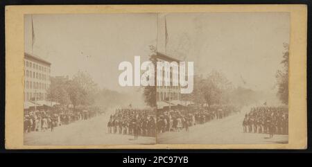 Grand examen des grandes armées vétérans de Grant et Sherman à Washington, les 23rd et 24th mai 1865. Collection de photographies de la guerre civile . Soldiers, Union, Washington (D.C.), 1860-1870, défilés et cérémonies militaires, Washington (D.C.), 1860-1870, États-Unis, History, Guerre civile, 1861-1865, personnel militaire, Union. Banque D'Images