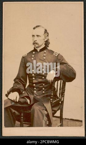 Le major-général George Armstrong Custer des régiments d'infanterie de l'Armée de terre de 2nd et 5th en uniforme. Collection de photos de la guerre civile de la famille Liljenquist , pp/papier liljpaper. Custer, George A, (George Armstrong), 1839-1876, États-Unis, Armée, Cavalry Regiment, 2nd, population, États-Unis, Armée, Régiment de cavalerie, 5th, gens, soldats, Union, 1860-1870, uniformes militaires, Union, 1860-1870, États-Unis, Histoire, Guerre civile, 1861-1865, personnel militaire, Union. Banque D'Images