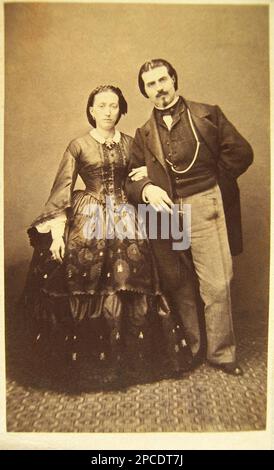 1870 CA , Milan , ITALIE : le politicien italien GAETANO NEGRI ( 1838 - 1902 ) avec sa femme . Il était sénateur du Royaume d'Italie . Homme politique, historien et géologue , a été maire ( Sindaco ) de Milan de 1884 à 1889 . - POLITICO - POLITICA - POLITIQUE - UNITA' d'Italia - Risorgimento - foto storiche - foto storica - portrait - ritratto - chicanes - moustache - collier - Colletto - Garibaldi - Colonnello - Borboni - noeud papillon - papillo - cravatta - MODE - MODA - OTTOCENTO - '800 - raso - satin --- Archivio GBB Banque D'Images