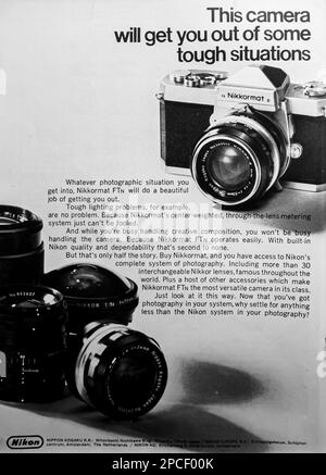 Nikon Nikkormat FTN annonce dans un magazine NatGeo septembre 1969 Banque D'Images