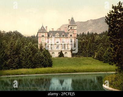 1895 CA , REICHENAU , AUTRICHE : la VILLA WALTHOLZ , Basse-Oesterreich , AUSTRO-HONGRIE . Photochrome Print Colors édité par Detroit Publishing Co.ishing , USA . En 1872, l'Archiduc Charles Louis d'Autriche a fait ériger la résidence Villa Wartholz près de son lieu de chasse préféré, selon les plans de Heinrich von Ferstel. En 1889, Nathaniel Anselm von Rothschild suivit la construction du palais Hinterleiten érigé, prétendument pour ennuyer Charles Louis, dont les manières catholiques fortes Rothschild n'aimaient pas. Cependant, il n'a pas passé beaucoup de temps à Reichenau et peu de temps après a donné le Banque D'Images