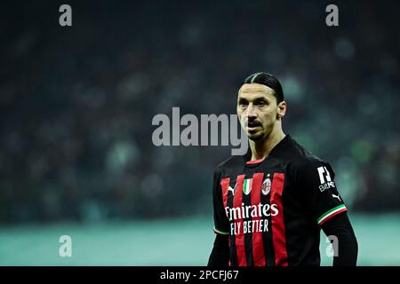Milan, Italie. 13th mars 2023. Zlatan Ibrahimovic de l'AC Milan gestes pendant la série italienne Un match de championnat de football AC Milan vs Salernitana au stade San Siro à Milan, Italie sur 13 mars 2023 Credit: Piero Cruciatti/Alay Live News Credit: Piero Cruciatti/Alay Live News Banque D'Images