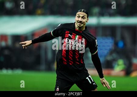 Milan, Italie. 13th mars 2023. Zlatan Ibrahimovic de l'AC Milan gestes pendant la série italienne Un match de championnat de football AC Milan vs Salernitana au stade San Siro à Milan, Italie sur 13 mars 2023 Credit: Piero Cruciatti/Alay Live News Credit: Piero Cruciatti/Alay Live News Banque D'Images