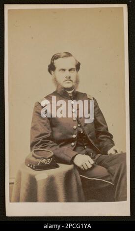 Premier lieutenant James L. Francis de Cosl. G, C, B, K et Field and Staff, 1st Connecticut Heavy Artillery Regiment and of Co C, 12th Connecticut Infantry Regiment en uniforme. Collection de photos de la guerre civile de la famille Liljenquist , pp/papier liljpaper. Francis, James L, 1840-1863, États-Unis, Army, Connecticut Artillery Regiment, 1st (1862-1865), People, États-Unis, Army, Connecticut Infantry Regiment, 12th (1861-1865), People, Soldiers, Union, 1860-1870, uniformes militaires, Union, 1860-1870, États-Unis, Histoire, Guerre civile, 1861-1865, personnel militaire, Union. Banque D'Images