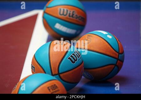 Saint-Pétersbourg, Russie. 13th mars 2023. Ballons officiels Wilson lors du match de basketball de la VTB United League, saison 2022/2023, Zenit Saint Petersbourg - CSKA Moscou à Saint Petersbourg à Sibur Arena. (Photo de Maksim Konstantinov/SOPA Images/Sipa USA) crédit: SIPA USA/Alay Live News Banque D'Images