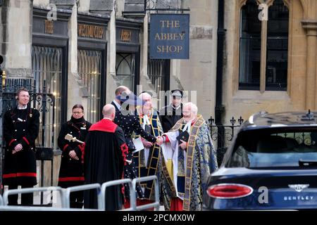 Londres, Royaume-Uni. 13th mars 2023. Catherine, la princesse de Galles, quitte l'abbaye de Westminster après la fin du service pluriannuel de la Journée du Commonwealth. Il a pour but de célébrer le Commonwealth et ses 56 nations membres. Crédit : onzième heure Photographie/Alamy Live News Banque D'Images