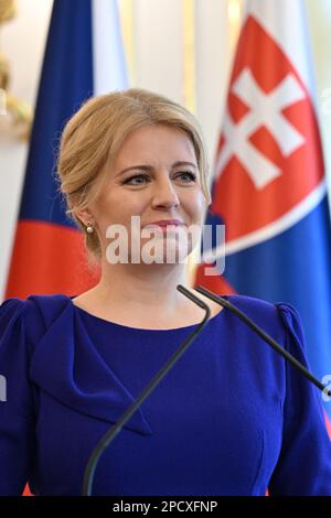 Le président tchèque Petr Pavel visite le président slovaque Zuzana Caputova (photo) au palais présidentiel de Bratislava, Slovaquie, 13 mars 2023. (CTK Pho Banque D'Images