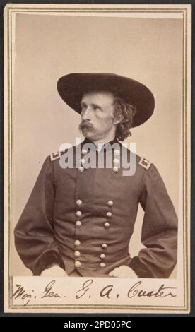 Maj. Général G.A. Custer / de négatifs photographiques dans le National Portrait Gallery de Brady. Collection de photos de la guerre civile de la famille Liljenquist , pp/papier liljpaper. Custer, George A, (George Armstrong), 1839-1876, États-Unis, Armée, peuple, 1850-1870, officiers militaires, Union, 1850-1870, uniformes militaires, Union, 1850-1870, États-Unis, Histoire, Guerre civile, 1861-1865, personnel militaire, Union. Banque D'Images