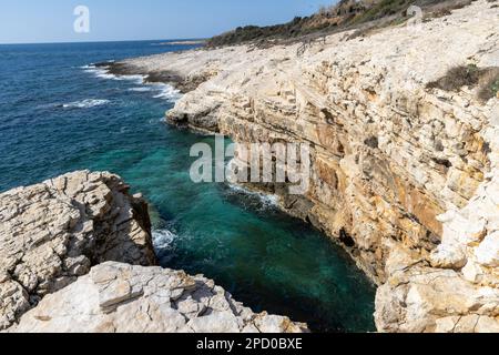 Cap Kamenjak, une zone naturelle protégée à l'extrémité sud de la péninsule d'Istrie en Croatie, en Europe Banque D'Images