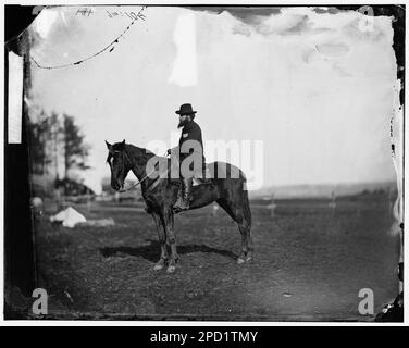 Brandy Station, Virginie. Alfred R. Waud, artiste de « Harper's Weekly » (assis sur un cheval) au quartier général de l'Armée du Potomac. Photographies de guerre civile, 1861-1865 . États-Unis, Histoire, Guerre civile, 1861-1865. Banque D'Images