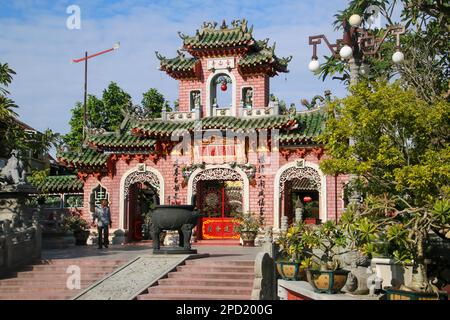 Hall de l'Assemblée de congrégation chinoise de Fujian temple à Hoi An, Vietnam Banque D'Images