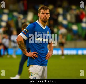 Matthew Clarke, joueur de Linfield FC. Finale de la coupe BetMcLean 2023, Linfield vs Coleraine. Stade national de Windsor Park, Belfast. Banque D'Images