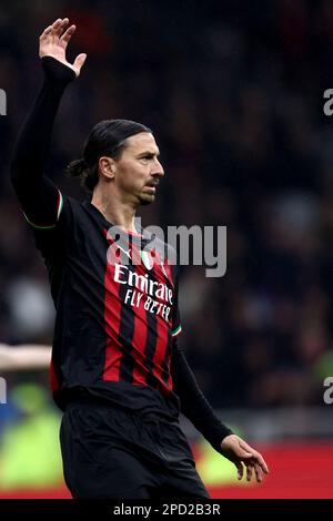 Milan, Italie. 13th mars 2023. Zlatan Ibrahimovic de l'AC Milan gestes pendant la série Un match entre l'AC Milan et nous Salernitana au Stadio Giuseppe Meazza sur 13 mars 2023 à Milan, Italie . Credit: Marco Canoniero / Alamy Live News Banque D'Images