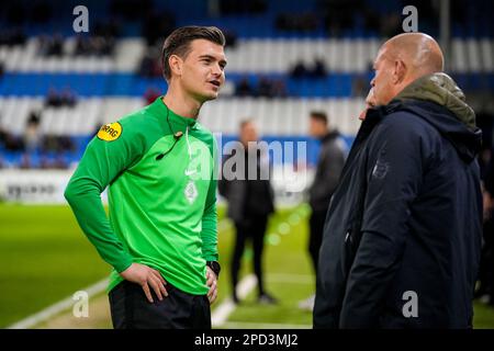 DOETINCHEM, PAYS-BAS - MARS 13: Arbitre Joey Kooij avant le match Keuken Kampioen Divie entre de Graafschap et PEC Zwolle à de Vijverberg sur 13 mars 2023 à Doetinchem, pays-Bas (photo de René Nijhuis/Orange Pictures) Banque D'Images