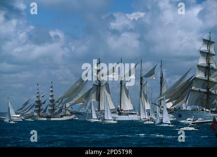 Les grands navires à la course de Cadix commencent, 2000 Banque D'Images