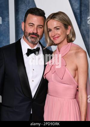 Los Angeles, États-Unis. 13th mars 2023. Jimmy Kimmel et la femme Molly McNearney arrivant à la Vanity Fair Oscar Party 2023, Wallis Annenberg Centre pour le Banque D'Images