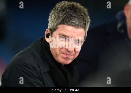 Noel Gallagher s'est exprimé auprès de CBS avant la manche de la Ligue des champions de l'UEFA lors du match de la deuxième manche de l'Etihad Stadium, Manchester. Date de la photo: Mardi 14 mars 2023. Banque D'Images