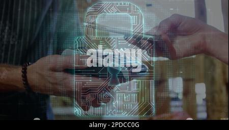 Image du cadenas de sécurité réseau sur les personnes utilisant le terminal de paiement Banque D'Images