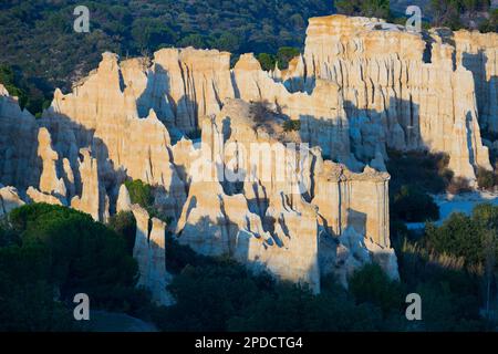 Formations rocheuses aux Pyrénées, France Banque D'Images