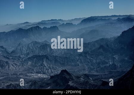 Vue près du sommet de Jebel Shams, Al Hamra, Oman Banque D'Images