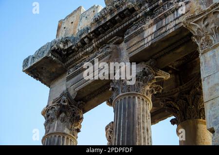 Liban. Baalbek. Ancien temple, ruines d'Heliopolis. Architecture, Corinthien, ordres classiques. Heliopolis dans Phoenicia. Élément achitectural. Banque D'Images