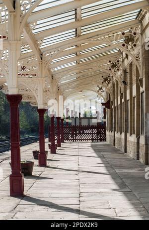 Gare de Hellifield dans le North Yorkshire. Point d'arrêt sur la ligne Settle * Carlisle pour les trains à vapeur qui prennent de l'eau. Banque D'Images