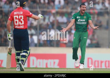 Taskin Ahmed lors du match Bangladesh-Angleterre 3rd et de la finale T20I de trois séries de matchs au stade national de cricket Sher-e-Bangla, Mirpur, Dhaka, Ba Banque D'Images