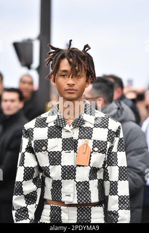 Jaden Smith à l'extérieur de Louis Vuitton, pendant la semaine de la mode à Paris Banque D'Images