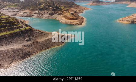 Vue aérienne du célèbre réservoir sur la rivière Dymchay en Turquie, Alanya. Banque D'Images