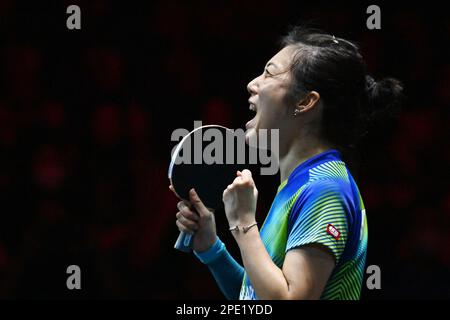 Singapour. 15th mars 2023. Han Ying, d'Allemagne, célèbre la victoire du match féminin de 16 contre Chen Xingtong, de Chine, au World Table tennis (WTT) Singapore Smash à Singapour sur 15 mars 2023. Crédit: Puis Chih Wey/Xinhua/Alay Live News Banque D'Images